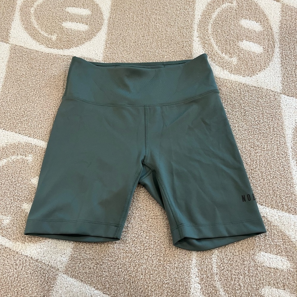 NOBULL Women's Green 6” Bike Shorts
